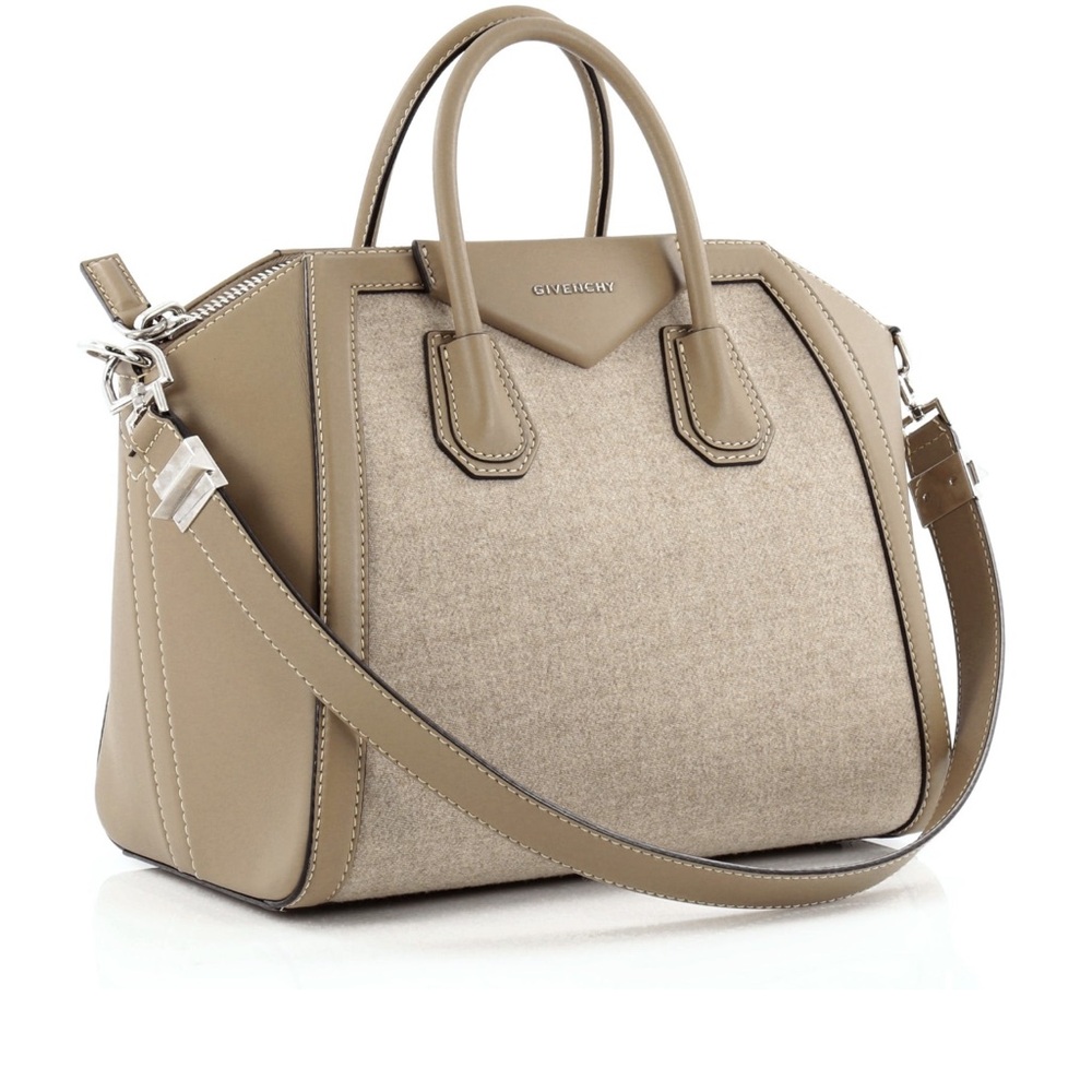 Antigona Givenchy Bag — NEW CONDITION - Picture 2 of 7